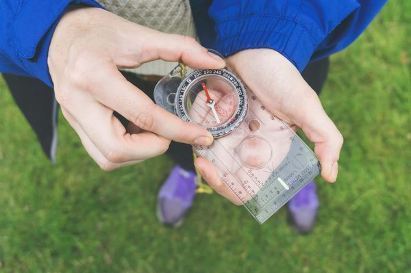 Comment explorer les grottes préhistoriques de Lascaux, France : conseils et informations pratiques ?